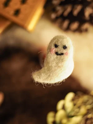 Broche Fantôme