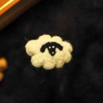 Broche  nuage en forme de mouton